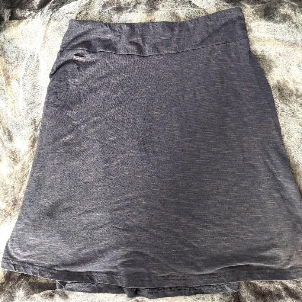 Grey columbia active wear skirt